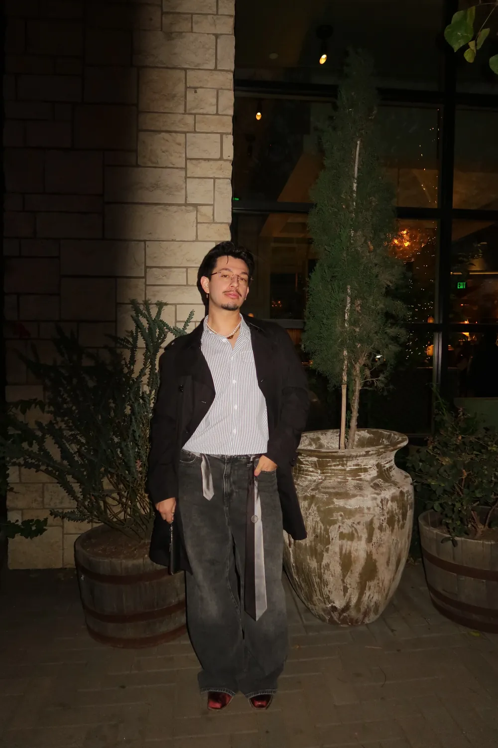 Everyday fit — trench coat at night